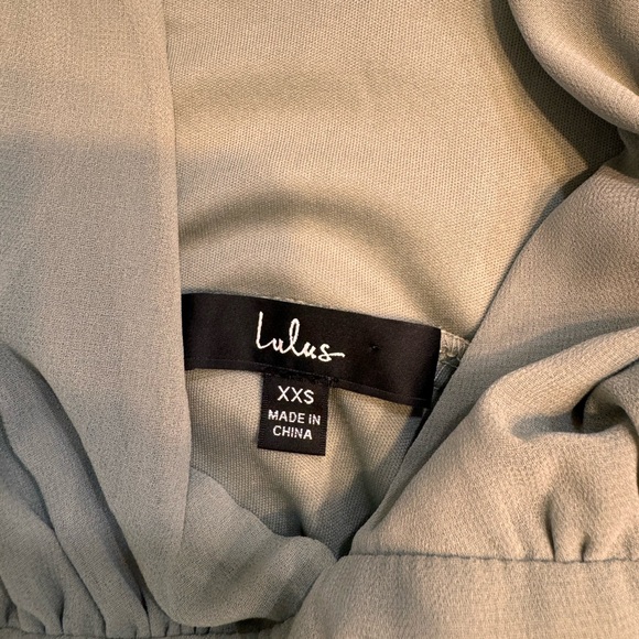 Lulu’s Flutter Sleeve Maxi Dress - Picture 4 of 4